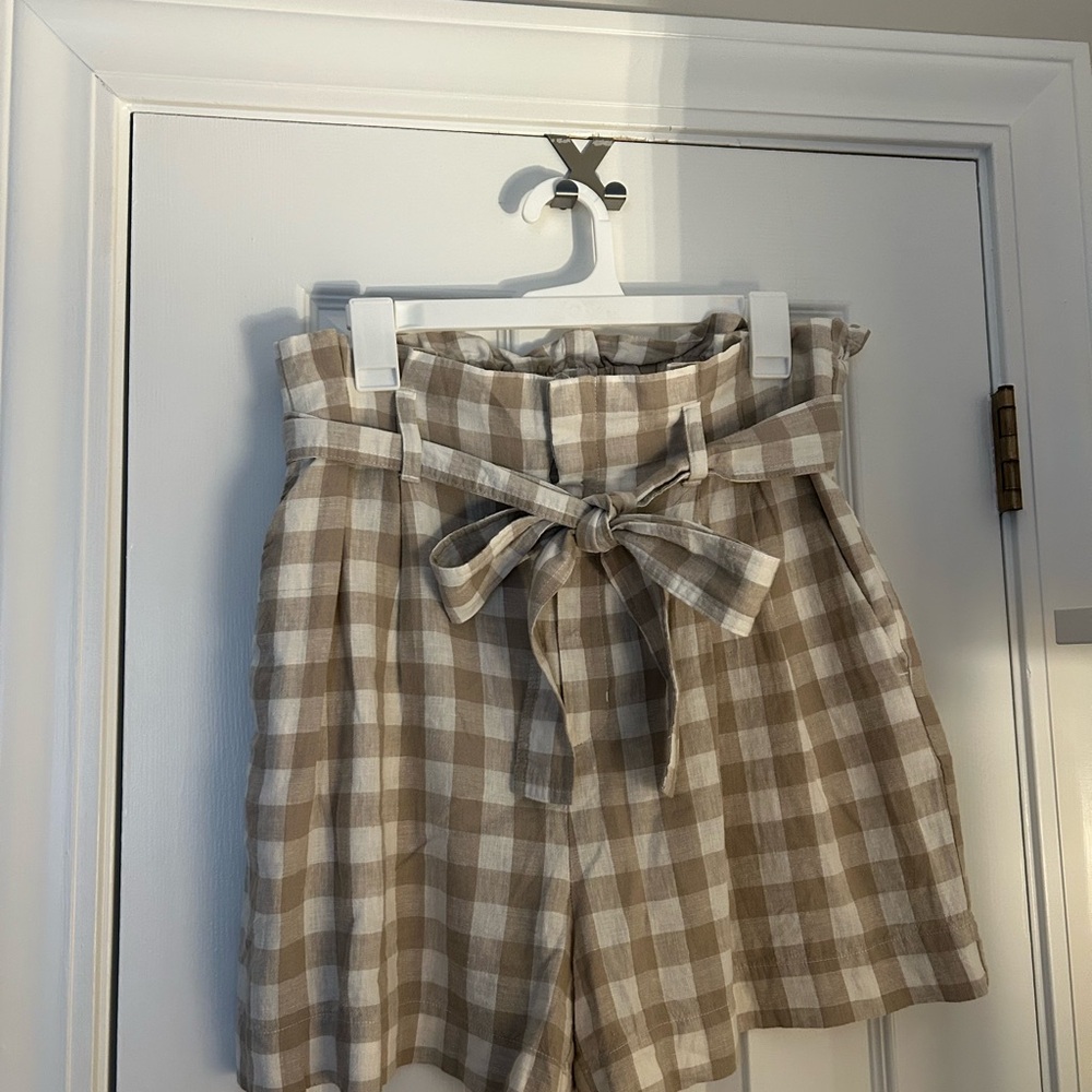 a new day High Waist Plaid Shorts - Tan and Cream